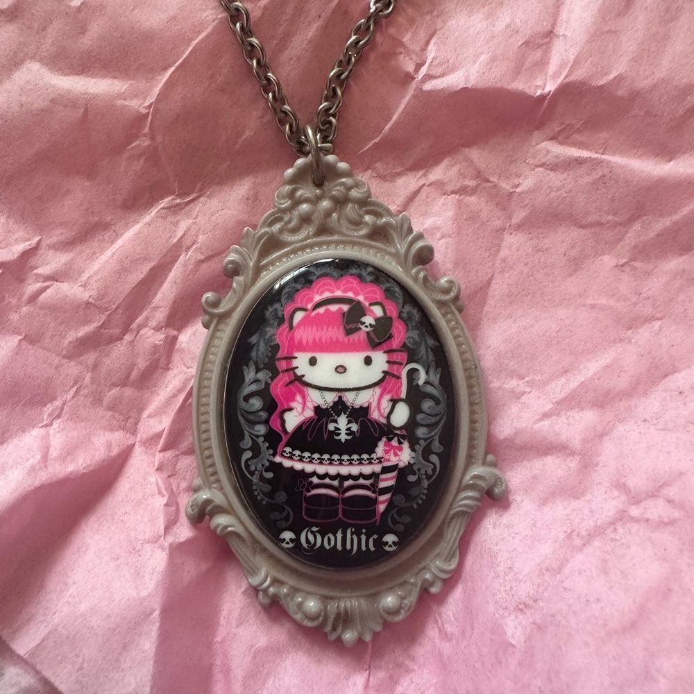 Tarina Tarantino VINTAGE GOTHIC Hello Kitty Pink Head Necklace